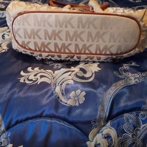 Michael Kors tote